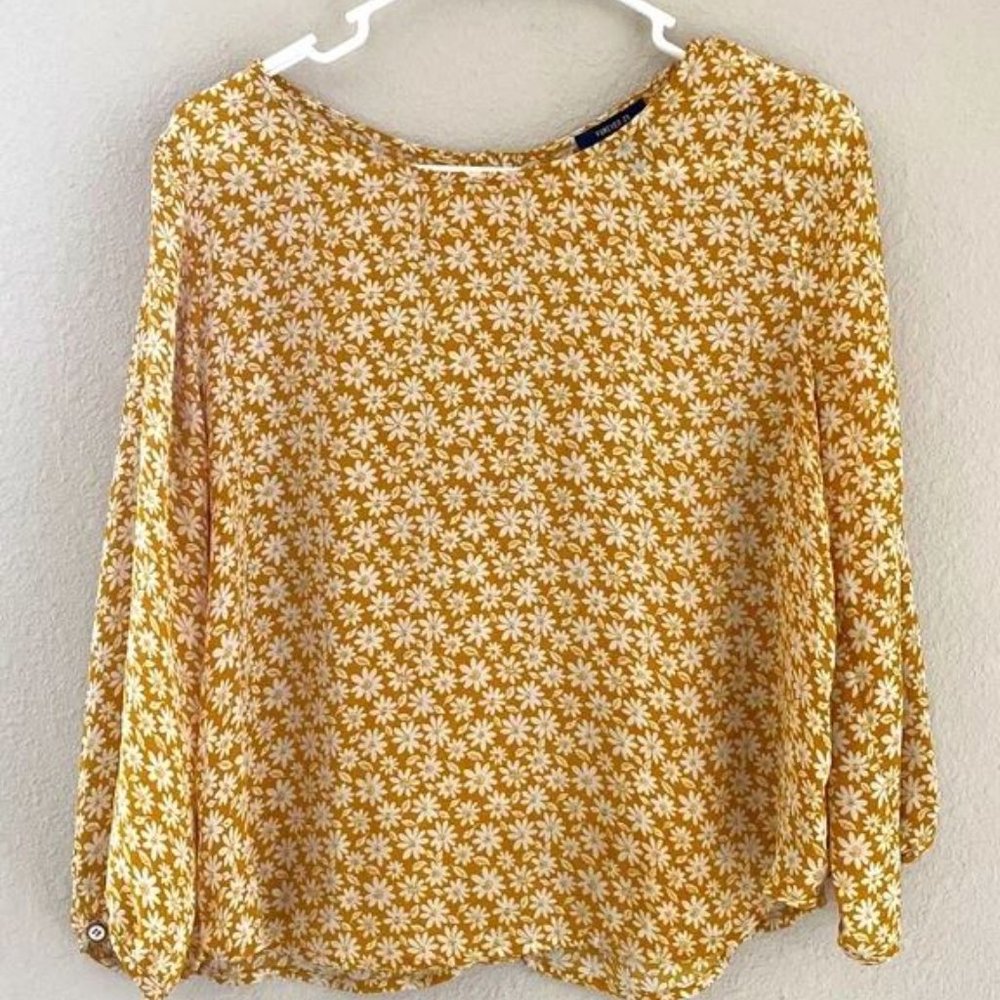 Forever 21Mustard Floral Blouse Double Cut Out Button Down Back Size Large